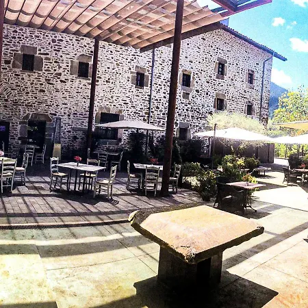 Hotel Komentu Maitea 4*