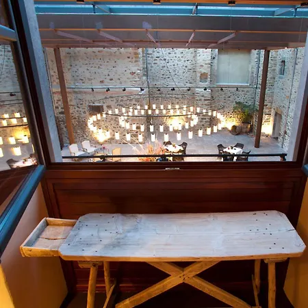 Komentu Maitea Hotel 4*