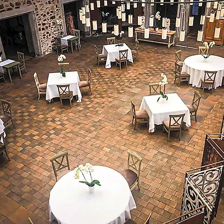Hotel Komentu Maitea 4*