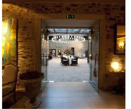 Hotel Komentu Maitea