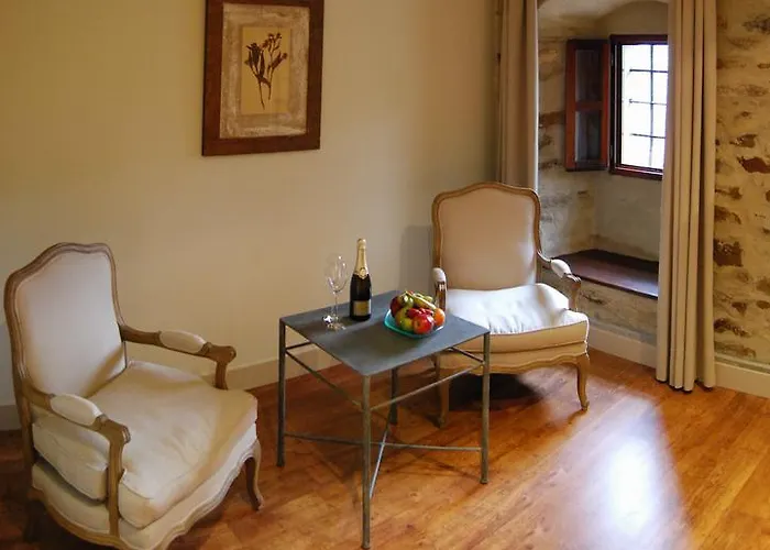 Komentu Maitea Hotel 4*