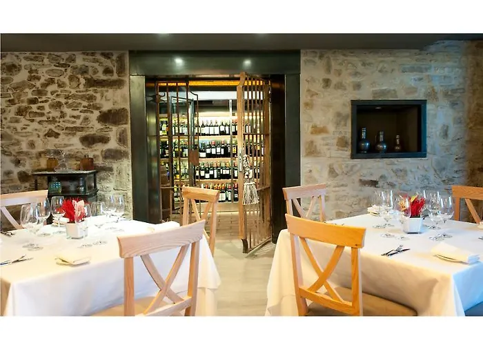 Hotel Komentu Maitea 4*