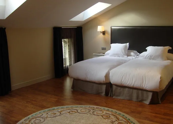 Hotel Komentu Maitea 4*